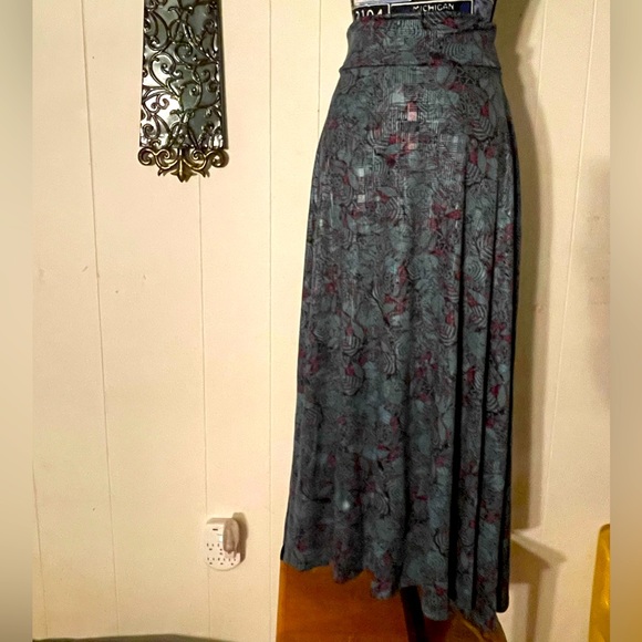 LuLaRoe skirt - Picture 1 of 3